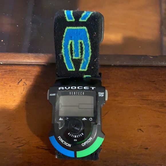 Watch - Picture 3 of 3